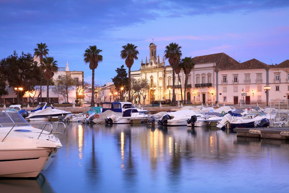 The marina in Faro at dusk